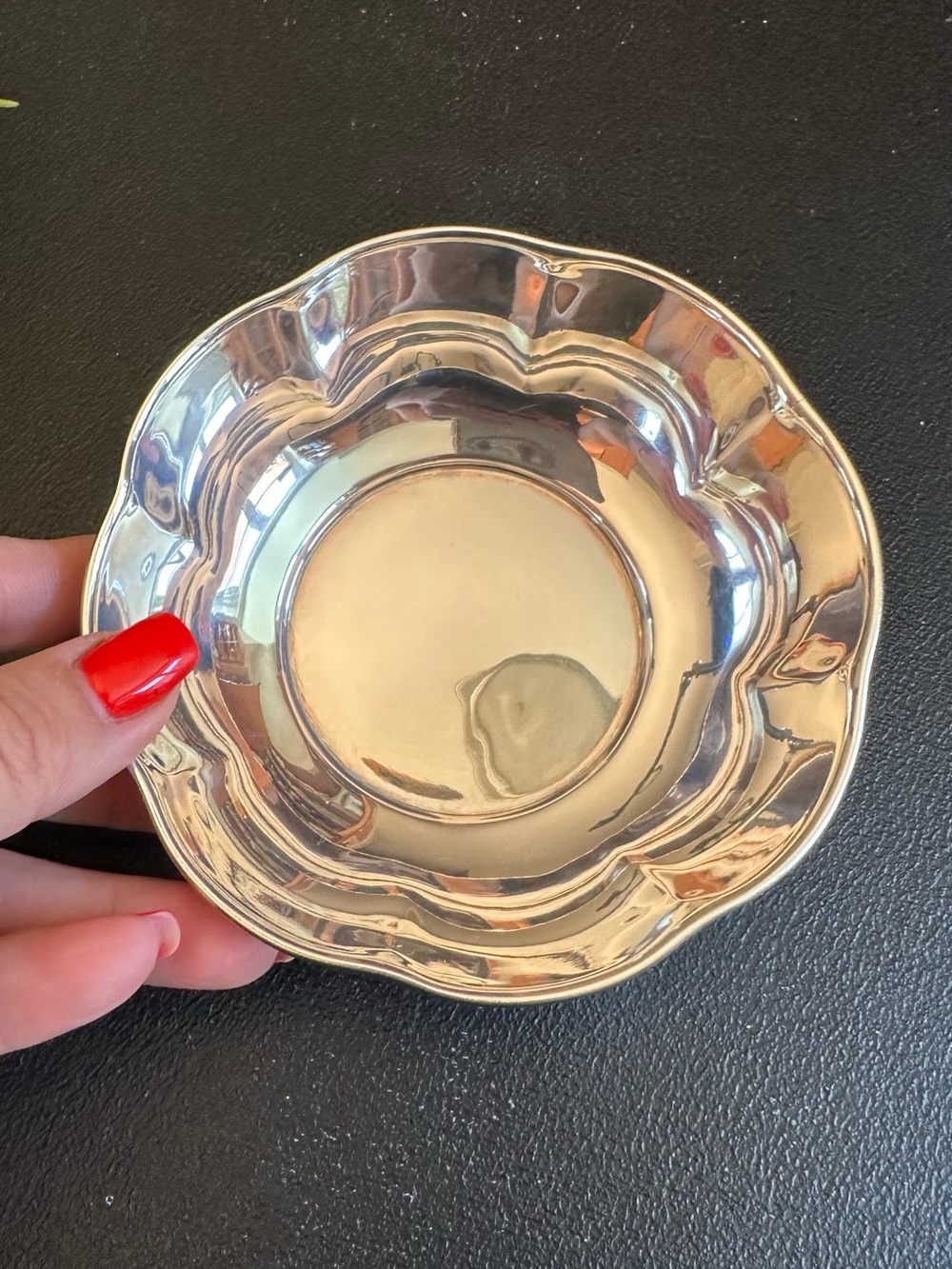 Bellini Silver coated Floral Scalloped Dish